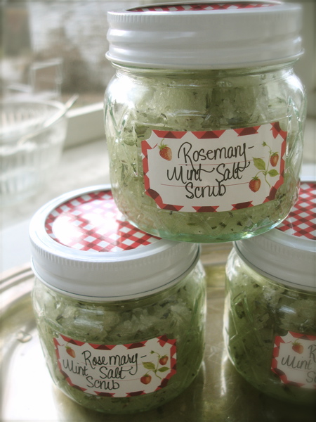 penelope’s rosemary-mint sugar & salt scrub