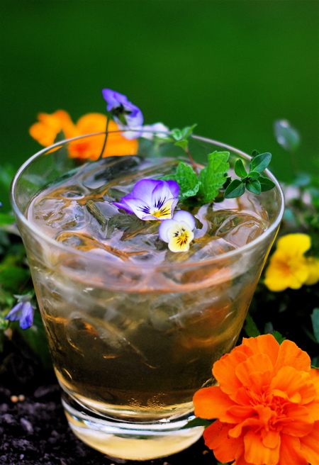 secret garden iced tea cocktail